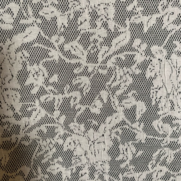 Croft & Barrow 3/4 sleeve with a cuff. Size L. - Picture 3 of 11